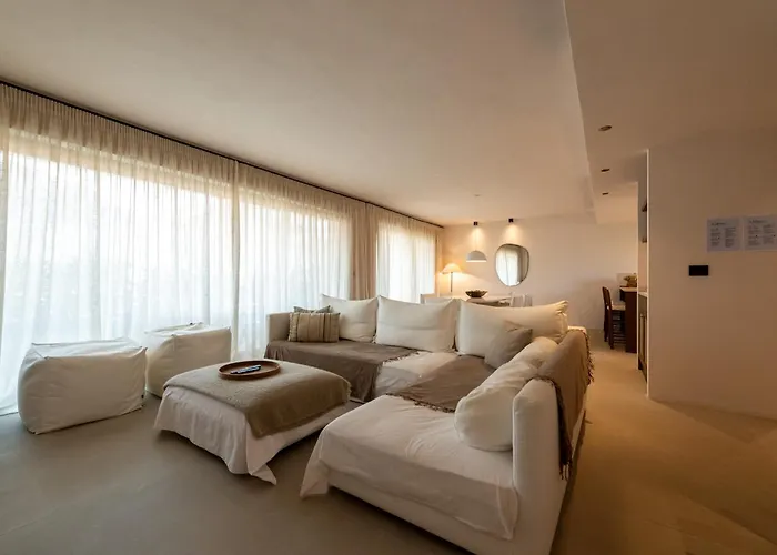 Villa Ovilio Calamata