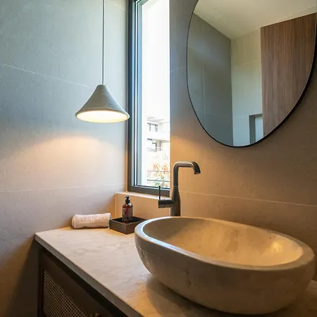 Ovilio Villa Kalamata