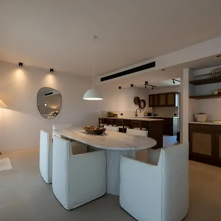 Ovilio Villa Kalamata