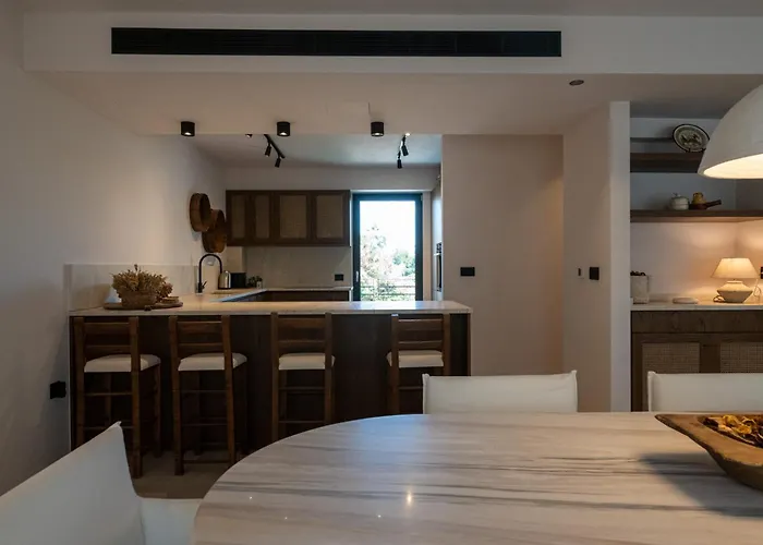 Ovilio Βίλα Καλαμάτα